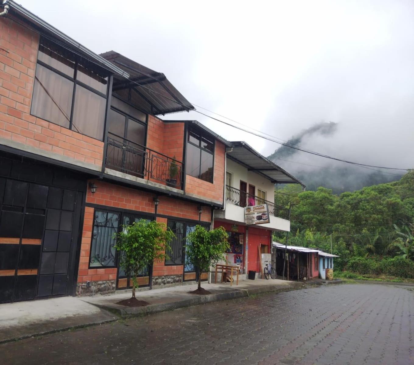 Home Capybara Stay Mindo Exterior photo